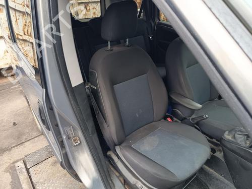 right-front-seat-opel-combo-tour-x12-2012-32762605 main image