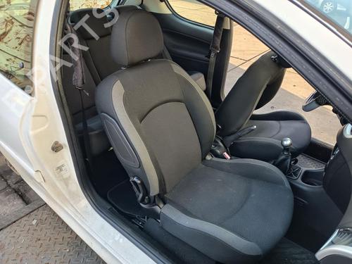 Used Right front seat Right front seat 39538286 39538286