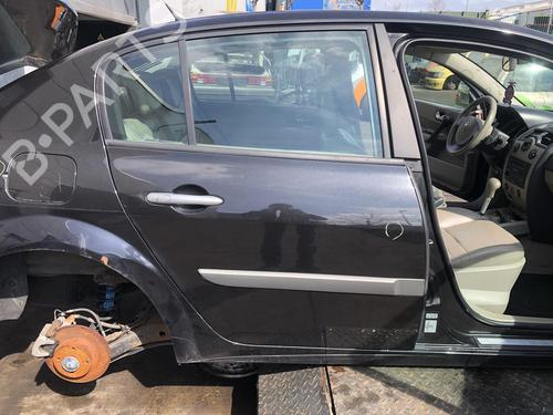 Used Right rear door RENAULT MEGANE II Saloon (LM0/1_) 2.0 (135 hp) 32733841