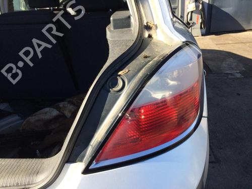 right-taillight-opel-astra-h-a04-2004-2005-2006-2007-2008-2009-2010-2011-2012-2013-2014-36937930 main image