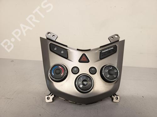 BP32762141I5 main image