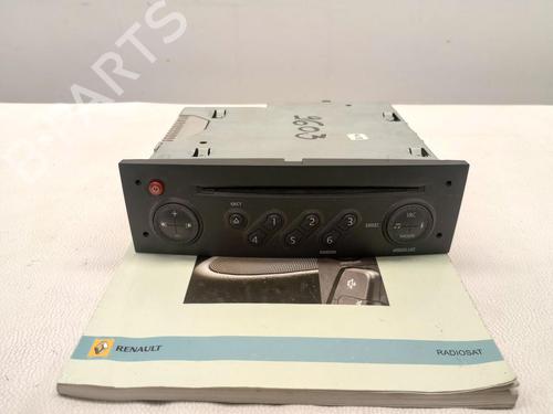 Used Radio Radio RENAULT SCÉNIC II (JM0/1_) 1.6 16V (JM1R) (112 hp) 32733630 32733630