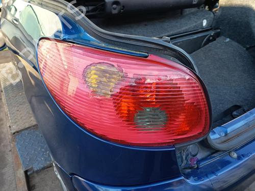 Used Left taillight Left taillight PEUGEOT 206 CC (2D) 1.6 16V (2DNFUF, 2DNFUR) (109 hp) 35916747 35916747