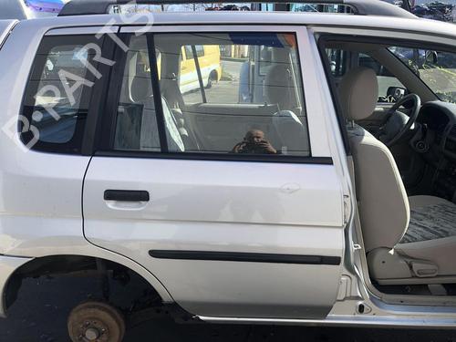 Porta trás direita MAZDA DEMIO (DW) 1.3 i 16V (DW3W) (72 hp) 32733780