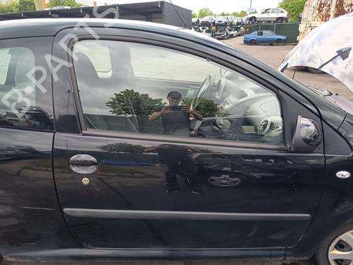 Used Right front door Right front door PEUGEOT 107 (PM_, PN_) 1.0 (68 hp) 35932984 35932984