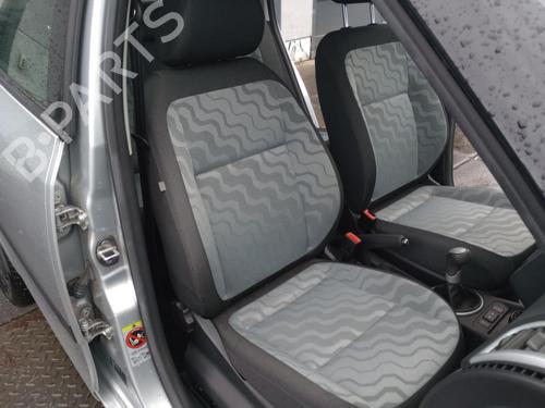 Used Right front seat SKODA FABIA II (542) 1.2 12V (60 hp) 27232543