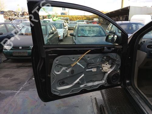 Left front door FORD FOCUS II (DA_, HCP, DP) 2.0 TDCi | BP27232324C2 