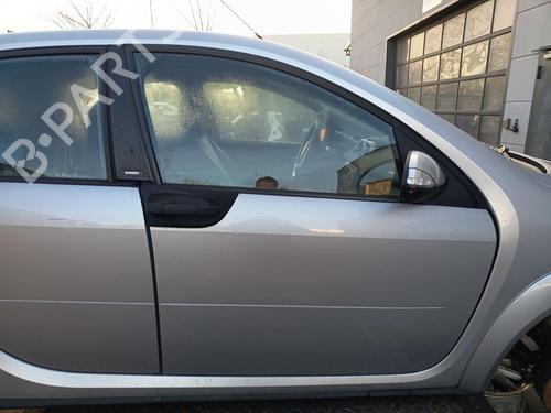 Used Right front door Right front door SMART FORFOUR (454) 1.5 CDI (454.000) (68 hp) 32762574 32762574