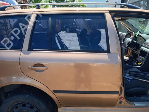 Puerta trasera derecha Puerta trasera derecha SKODA OCTAVIA I Combi (1U5) 1.8 T (150 hp) 36442801 36442801