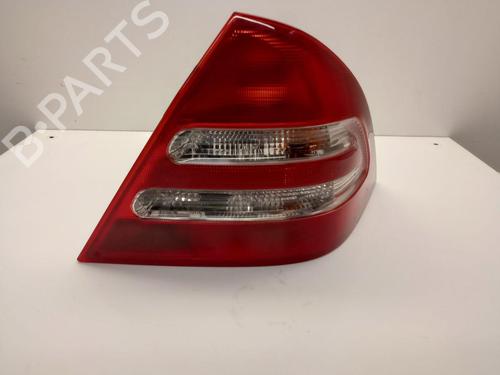 Used Right taillight MERCEDES-BENZ C-CLASS (W203) C 180 Kompressor (203.046) (143 hp) 27233392