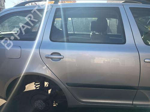 Used Right rear door Right rear door SKODA OCTAVIA II Combi (1Z5) 1.6 FSI (115 hp) 40461493 40461493