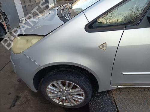 Guarda-lamas esquerdo MITSUBISHI COLT VI (Z3_A, Z2_A) 1.3 (Z21A) (95 hp) 32763069