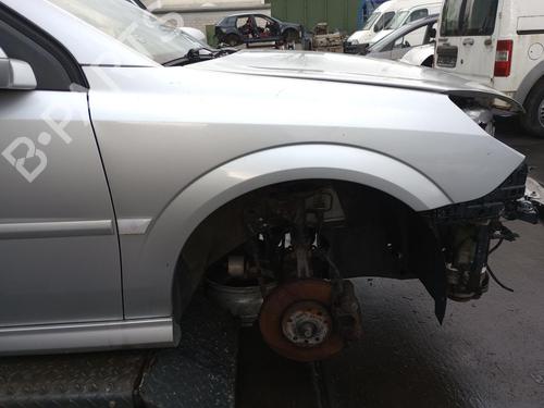 Used Right front fenders OPEL SIGNUM Hatchback (Z03) 2.2 direct (F48) (155 hp) 27233001