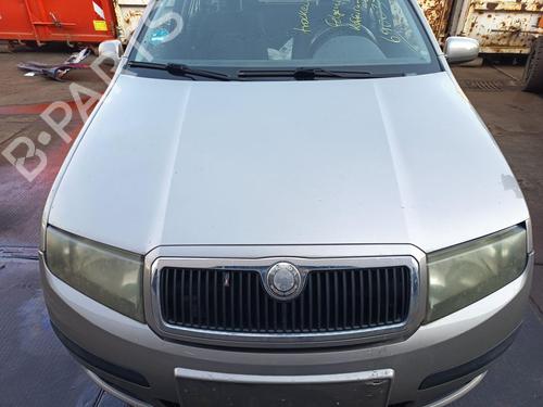 Capot SKODA FABIA I Combi (6Y5) 1.4 16V (80 hp) 33005376