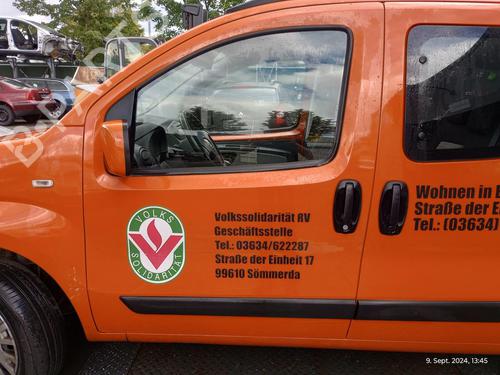 Used Left front door FIAT QUBO (225_) 1.3 D Multijet (225CXB1A, 225AXB1A, 225CXB11, 225AXB11,... (75 hp) 27231636
