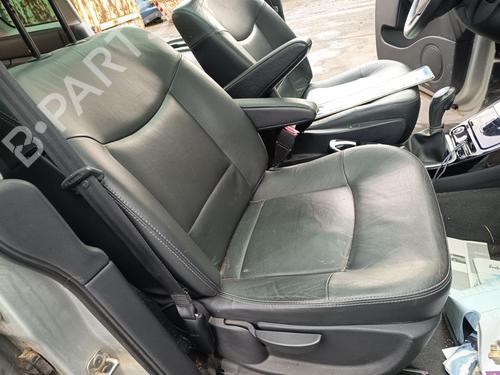 Stol høyre foran RENAULT ESPACE IV (JK0/1_) 2.0 dCi (JK03, JK04, JK1C, JK1G, JK1J, JK1K) (173 hp) 32762353