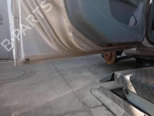 Left front door NISSAN ALMERA II Hatchback (N16) 1.5 | BP27230912C2 