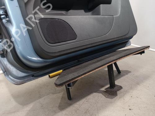 Right front door FORD FOCUS II (DA_, HCP, DP) 1.6 | BP27231813C3 