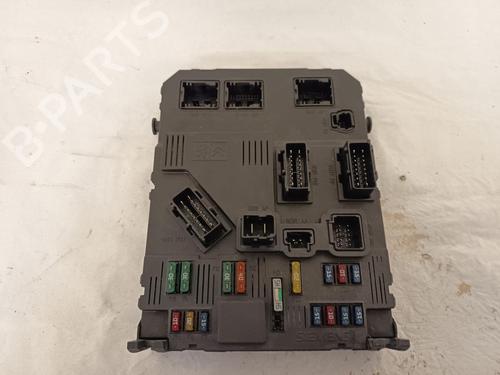 Used Fuse box Fuse box CITROËN C3 Pluriel (HB_) 1.4 (73 hp) 32761986 32761986