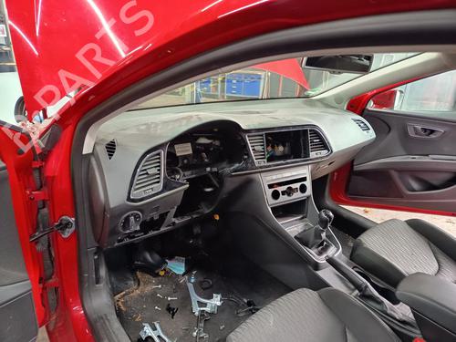 Used Dashboard Dashboard 38759177 38759177