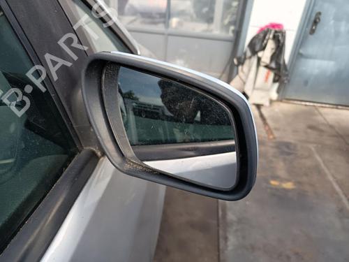 Used Right mirror Right mirror 37272027 37272027
