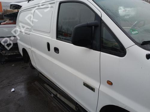 Right front door HYUNDAI H-1 Van (A1) 2.5 CRDi | BP27233125C3 