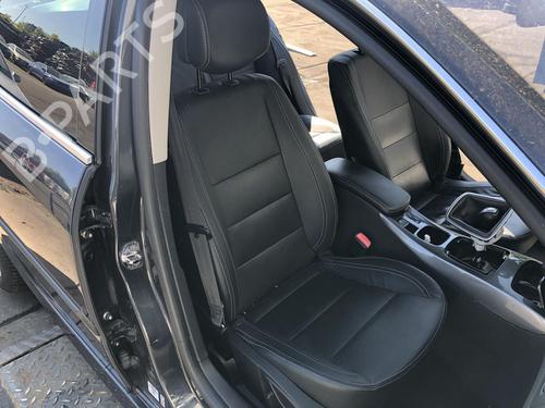 Stol høyre foran RENAULT LAGUNA III Grandtour (KT0/1) 2.0 dCi GT (KT11, KT1E, KT1N) (178 hp) 32734071