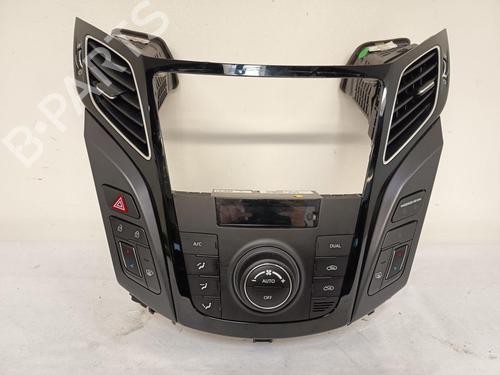 Used Climate control HYUNDAI i40 I CW (VF) 2.0 GDI (177 hp) 32761690