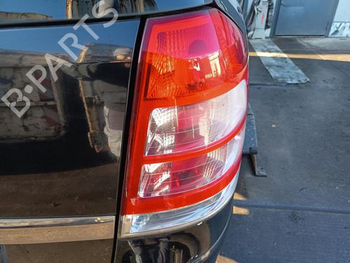 Used Right taillight Right taillight OPEL ZAFIRA / ZAFIRA FAMILY B (A05) 1.8 (M75) (140 hp) 32762981 32762981