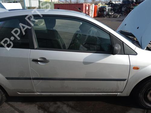 Used Right front door FORD FIESTA V (JH_, JD_) 1.3 (60 hp) 27233337