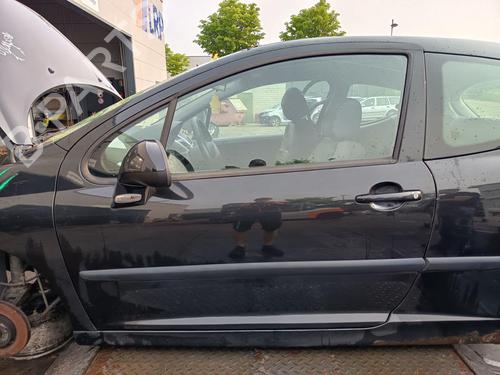 Used Left front door Left front door 32761063 32761063