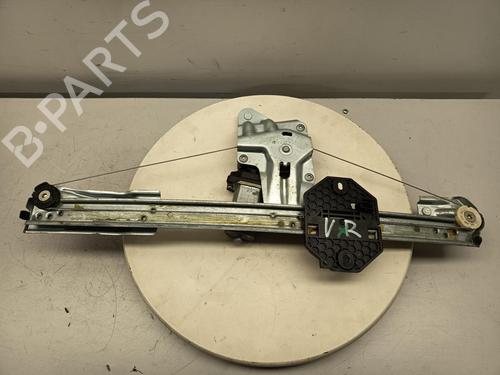 Rudehejsemekanisme Højre foran Rudehejsemekanisme Højre foran DACIA SANDERO II TCe 90 (B8M1, B8MA, B8AC) (90 hp) 33611608 33611608