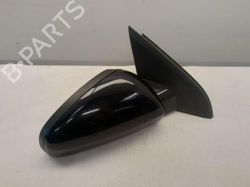 Used Right mirror Right mirror 32733594 32733594
