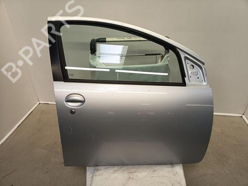 Used Right front door TOYOTA AYGO (_B1_) 1.0 (KGB10_, KGB10R) (68 hp) 27232019