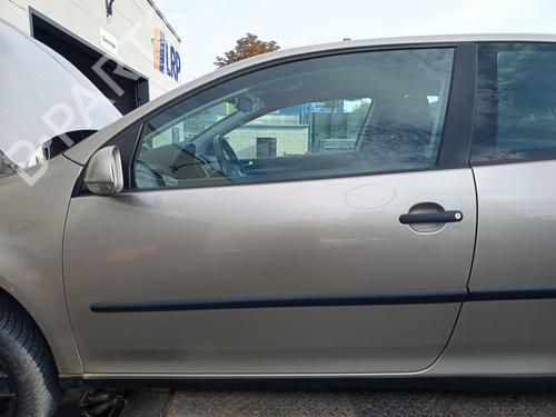Used Left front door Left front door 38759165 38759165