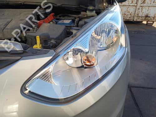 faro-anteriore-sinistro-ford-b-max-jk-2012-38938706 main image