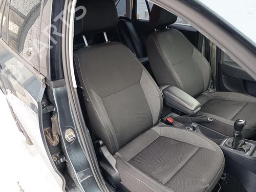 Used Right front seat Right front seat SKODA RAPID Spaceback (NH1) 1.4 TDI (90 hp) 32763124 32763124