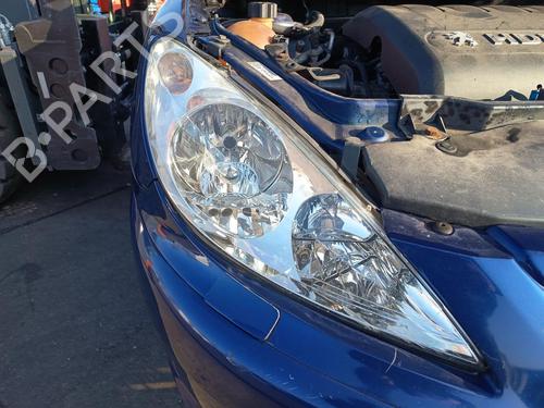 Used Right headlight Right headlight PEUGEOT 307 Break (3E) 2.0 HDi 135 (136 hp) 32763104 32763104