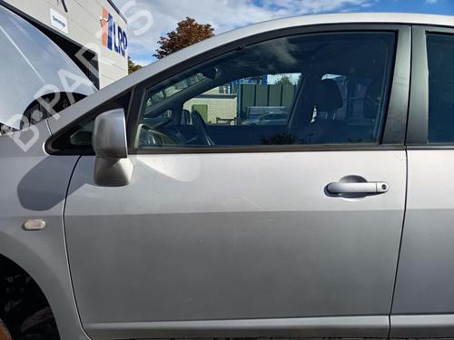 Used Left front door Left front door 38674060 38674060