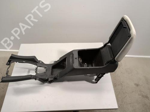 Armrest / Center console SAAB 9-3 Estate (E50) 1.9 TiD | BP27228740I20
