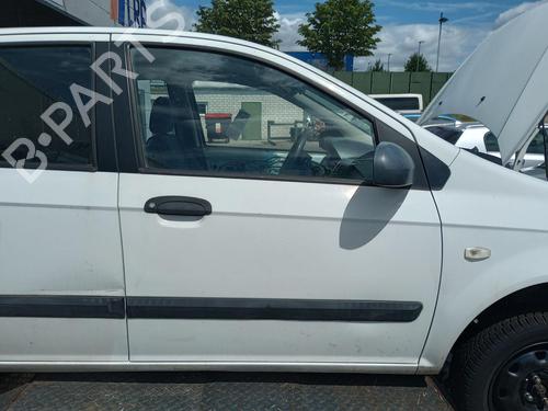 Used Right front door HYUNDAI GETZ (TB) 1.1 (63 hp) 27231061