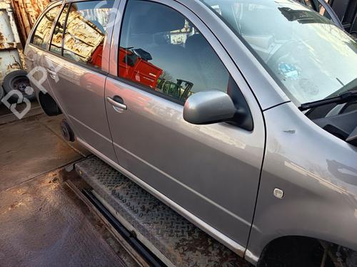 Used Right front door Right front door 33005380 33005380