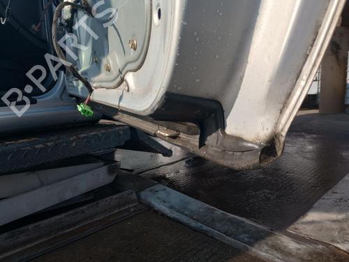 Right front door VW GOLF IV (1J1) 1.6 | BP27231544C3 