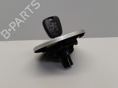 Used Fuel cap PEUGEOT 206+ (2L_, 2M_) 1.4 i (2LKFWA, 2MKFWA) (75 hp) 27226946