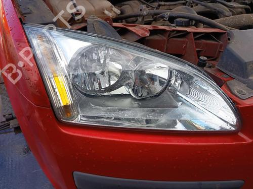 Used Right headlight FORD FOCUS II (DA_, HCP, DP) 1.6 (100 hp) 32763695
