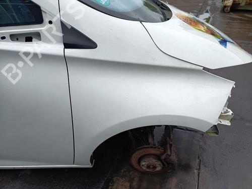 Used Right front fenders Right front fenders RENAULT ZOE (BFM_) ZOE (88 hp) 35916823 35916823