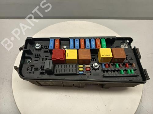 fuse-box-opel-signum-hatchback-z03-2003-2004-2005-2006-2007-2008-32763041 main image
