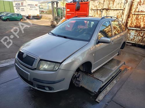 Brugte SKODA FABIA I Combi (6Y5) 1.4 16V (80 hp) 4473400