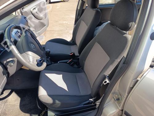 Sæde venstre fortil Sæde venstre fortil OPEL CORSA C (X01) 1.2 Twinport (F08, F68) (80 hp) 36141821 36141821