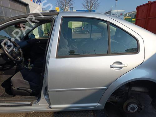 Dør venstre bagtil Dør venstre bagtil VW BORA I (1J2) 2.0 (115 hp) 33244995 33244995